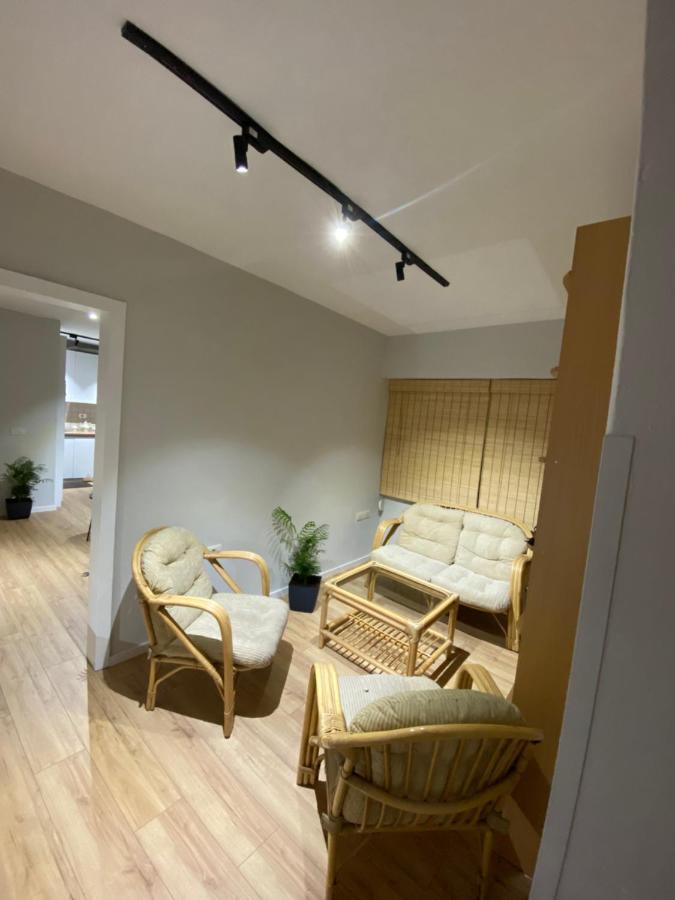 Lucas Downtown Apartment Tirana Bagian luar foto